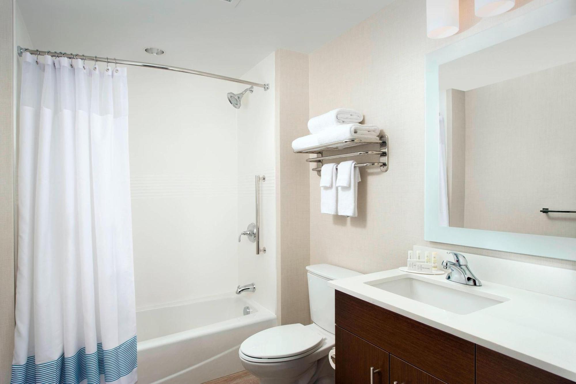 Towneplace Suites By Marriott Alexandria Fort Belvoir Mount Vernon Exterior photo